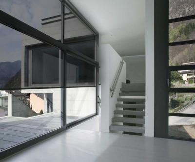 Come scegliere le tende oscuranti migliori per la tua casa